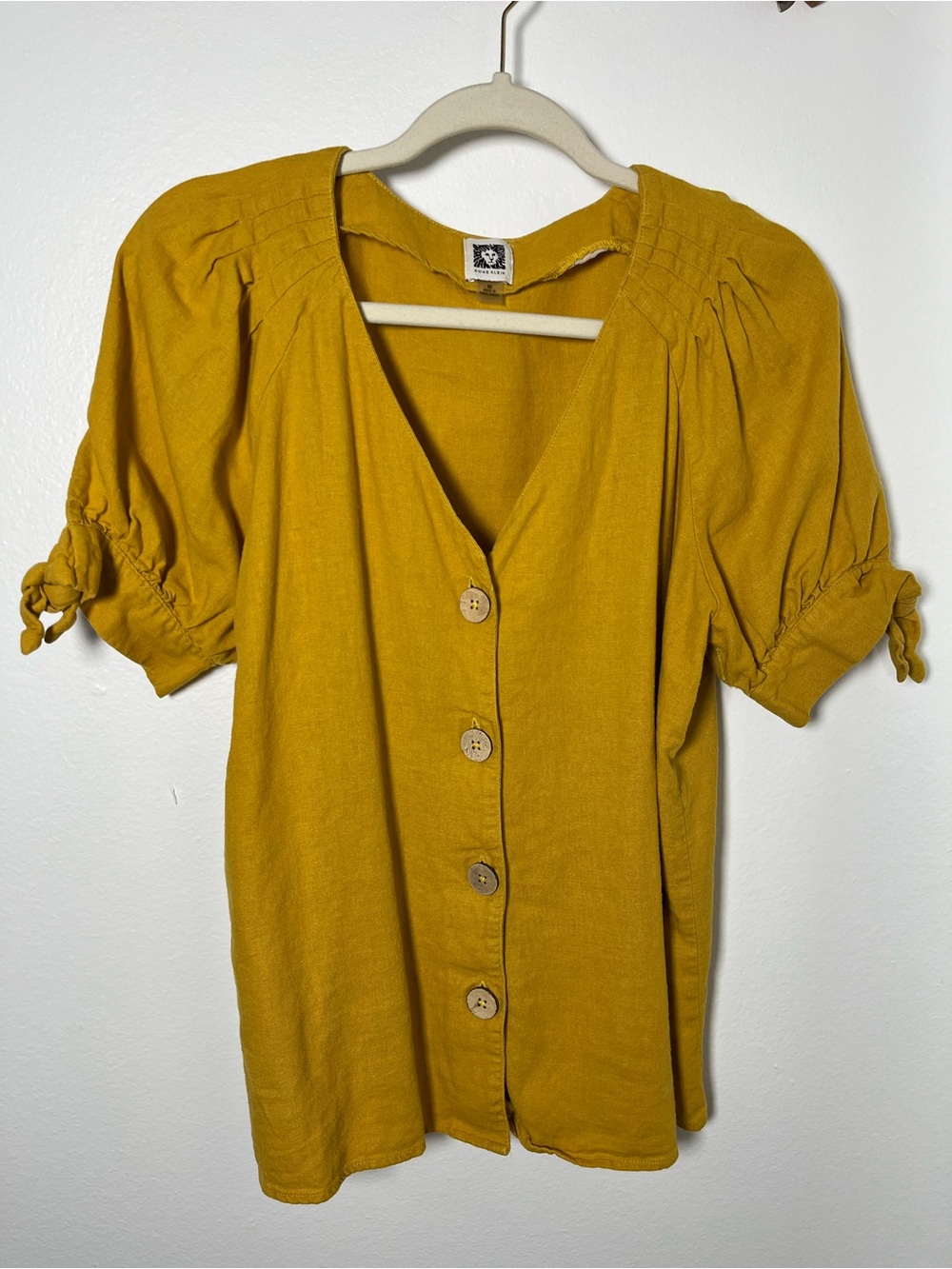 Anne Klein SIZE M Yellow Button-Front Top with Puff Sleeves